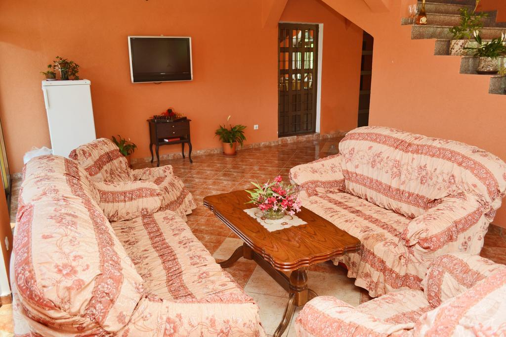 Guest House Lukac Bar Εξωτερικό φωτογραφία